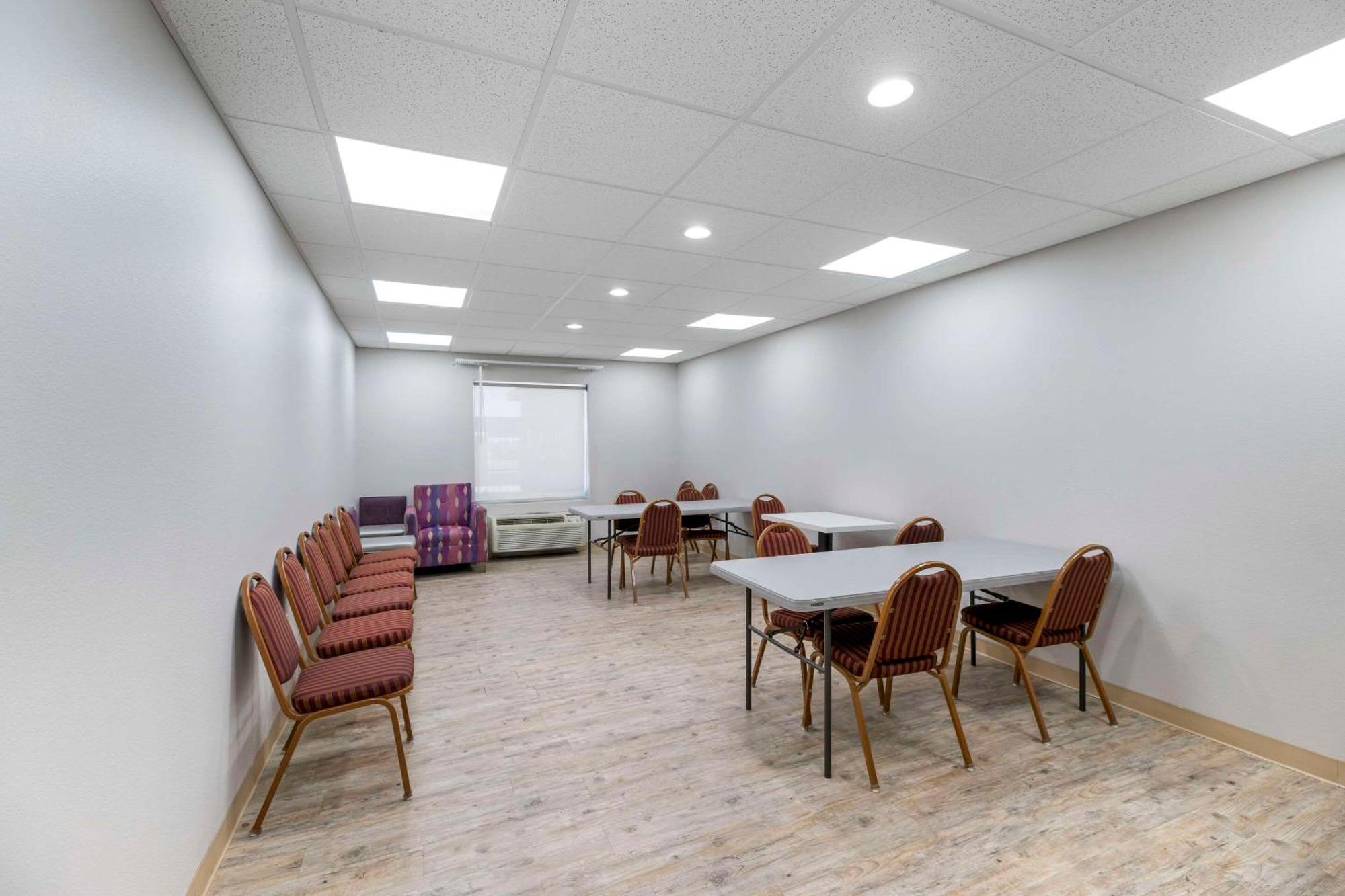 Quality Inn & Suites Carlsbad Caverns Area Екстер'єр фото