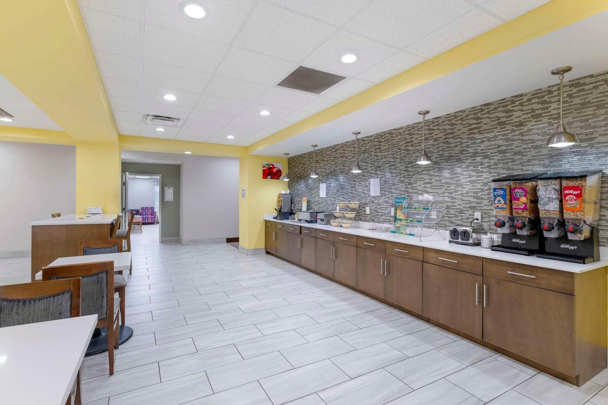 Quality Inn & Suites Carlsbad Caverns Area Екстер'єр фото