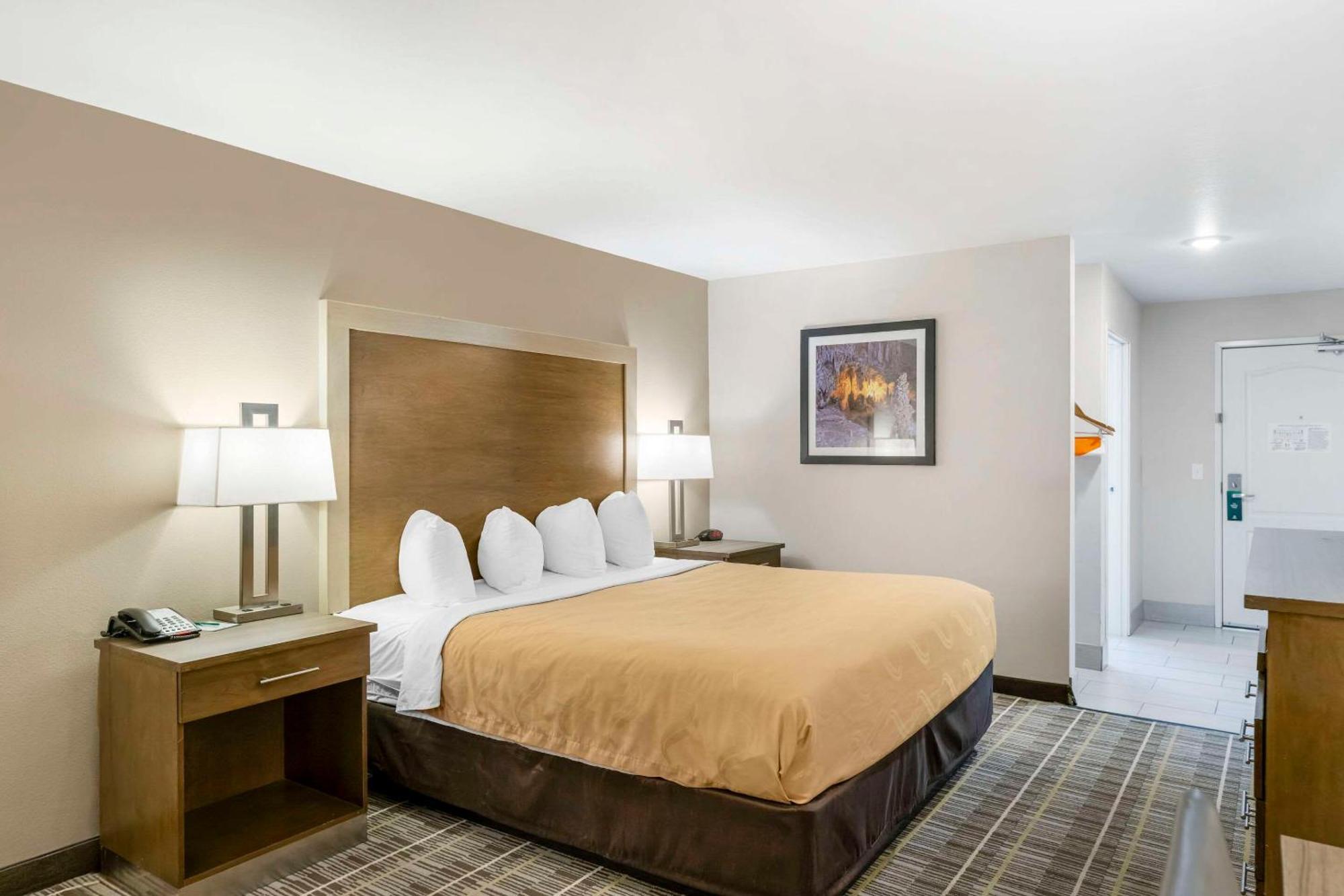 Quality Inn & Suites Carlsbad Caverns Area Екстер'єр фото